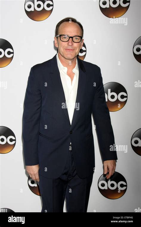 Clark Gregg .